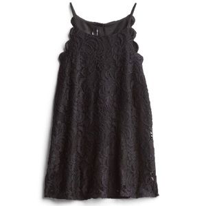 Fortune + Ivy Women's Chiya Lace Halter Top